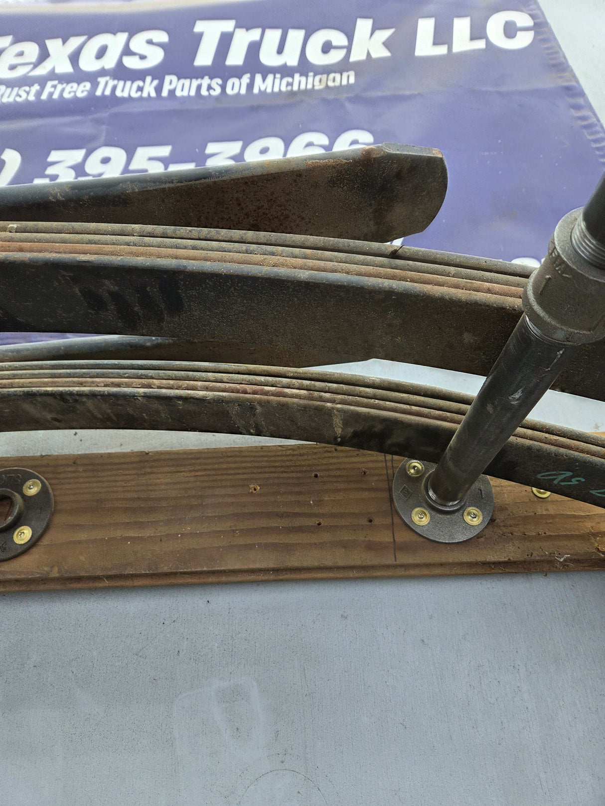 1999-2007 Ford F250 F350 Super Duty Rear Leaf Spring - Pair