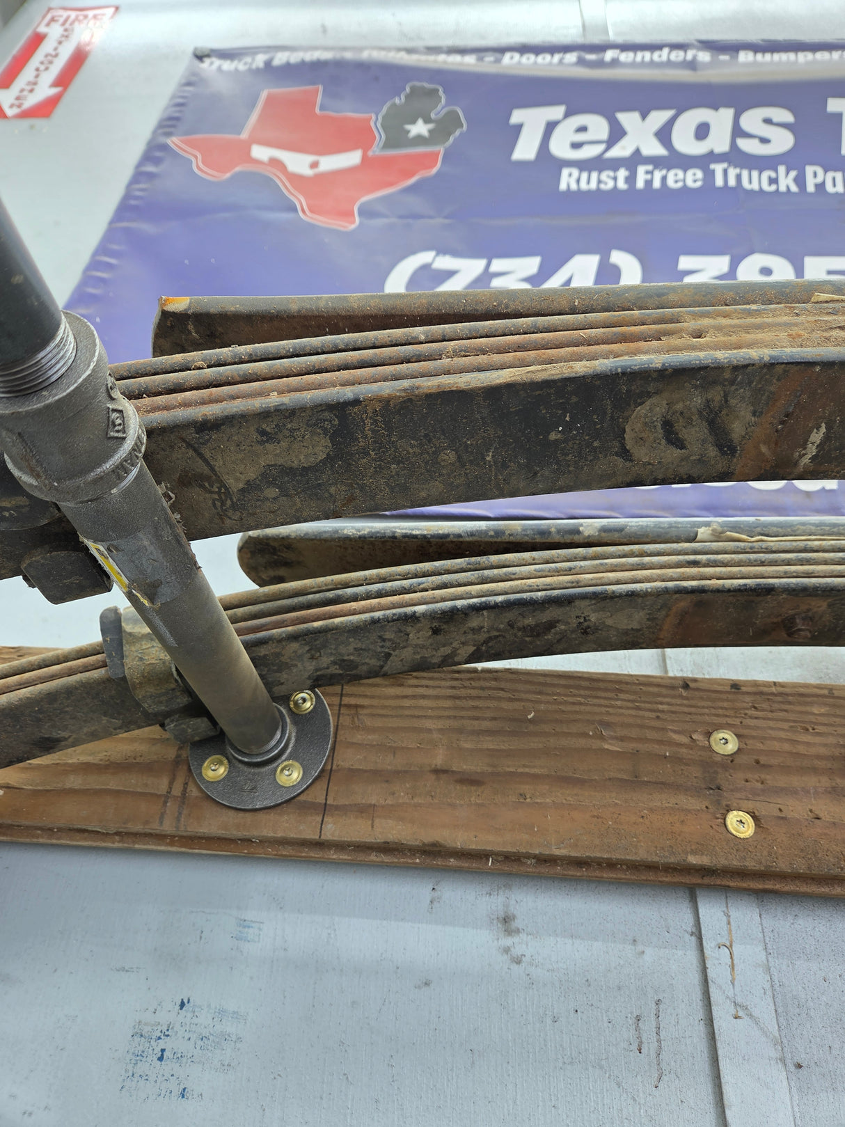 1999-2007 Ford F250 F350 Super Duty Rear Leaf Spring - Pair