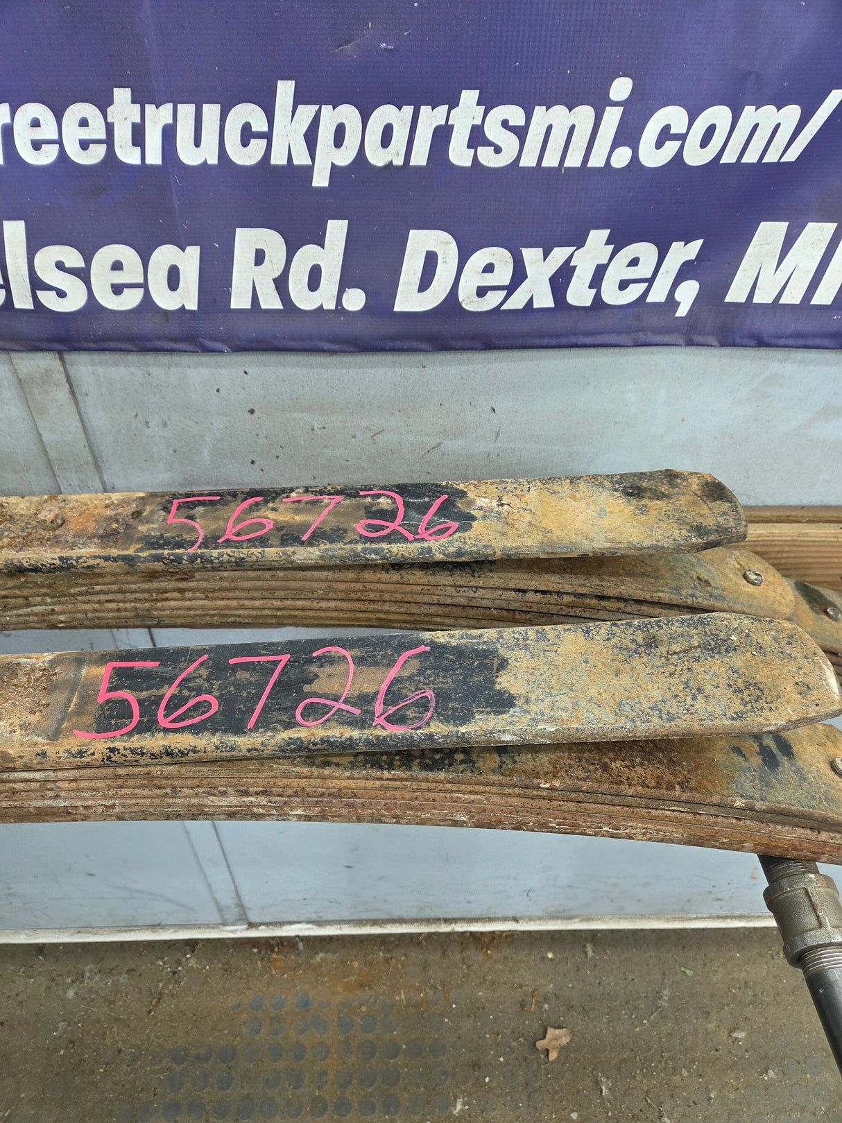 1999-2007 Ford F250 F350 Super Duty Rear Leaf Spring - Pair