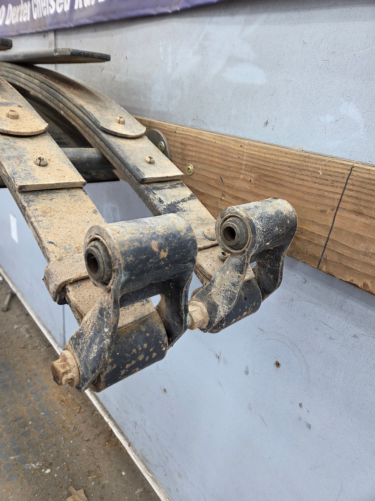 2008-2010 Ford F250 F350 Super Duty Rear Leaf Spring - Pair