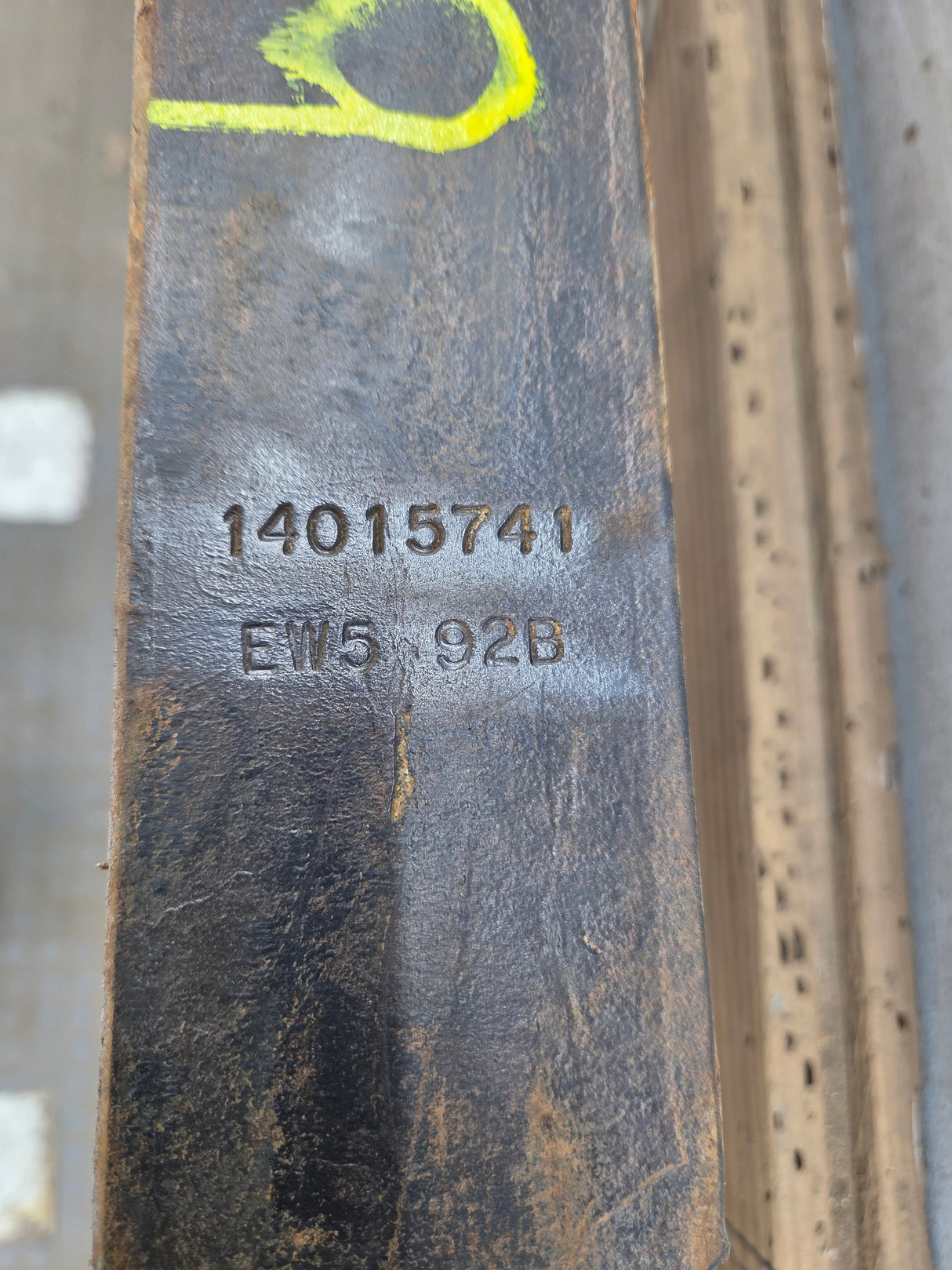 1980-1988 Chevrolet GMC C20 C30 K20 K30 Rear Leaf Springs 8 Leaf pack 14015741
