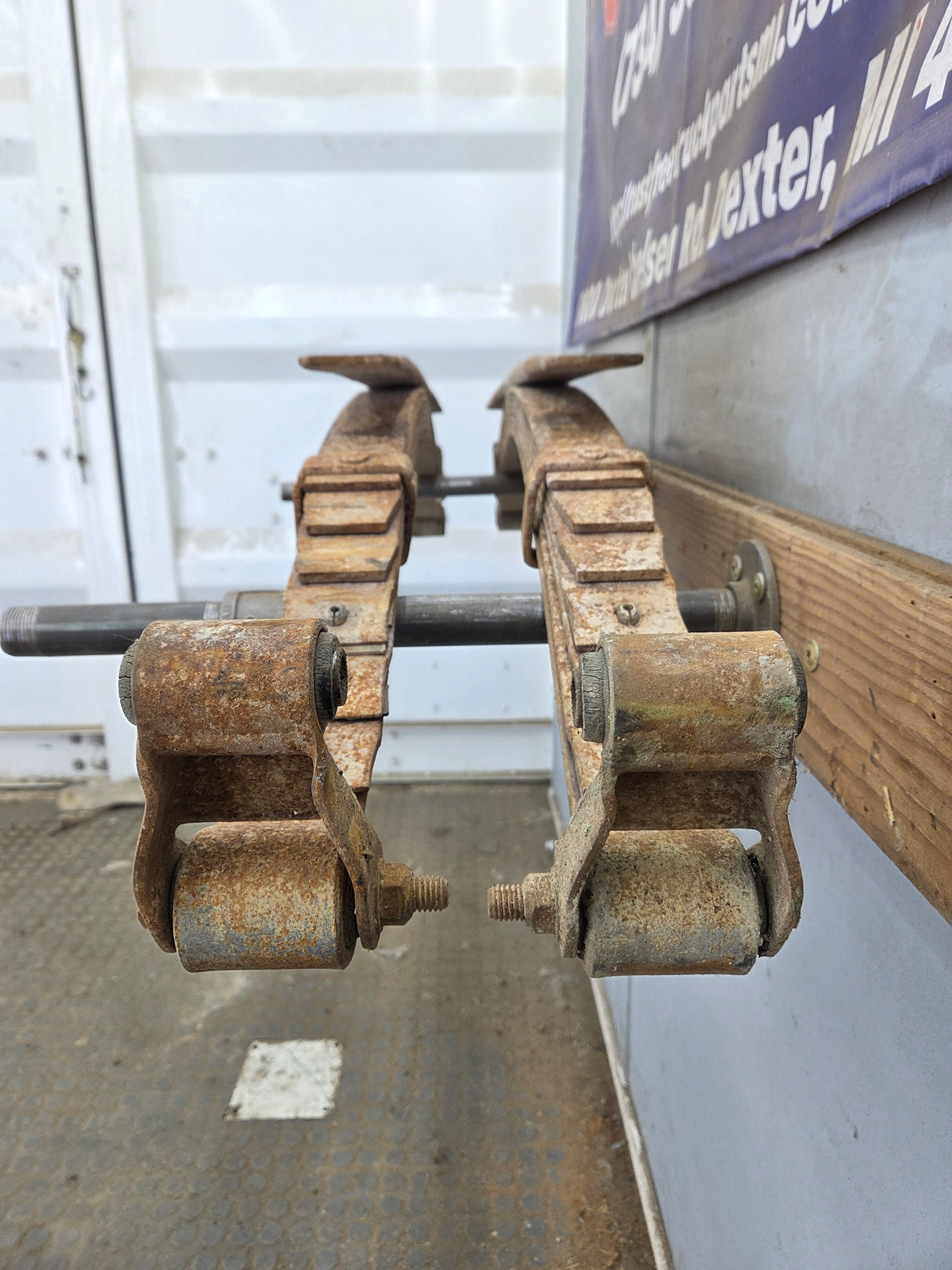 1980-1988 Chevrolet GMC C20 C30 K20 K30 Rear Leaf Springs 8 Leaf pack 14015741