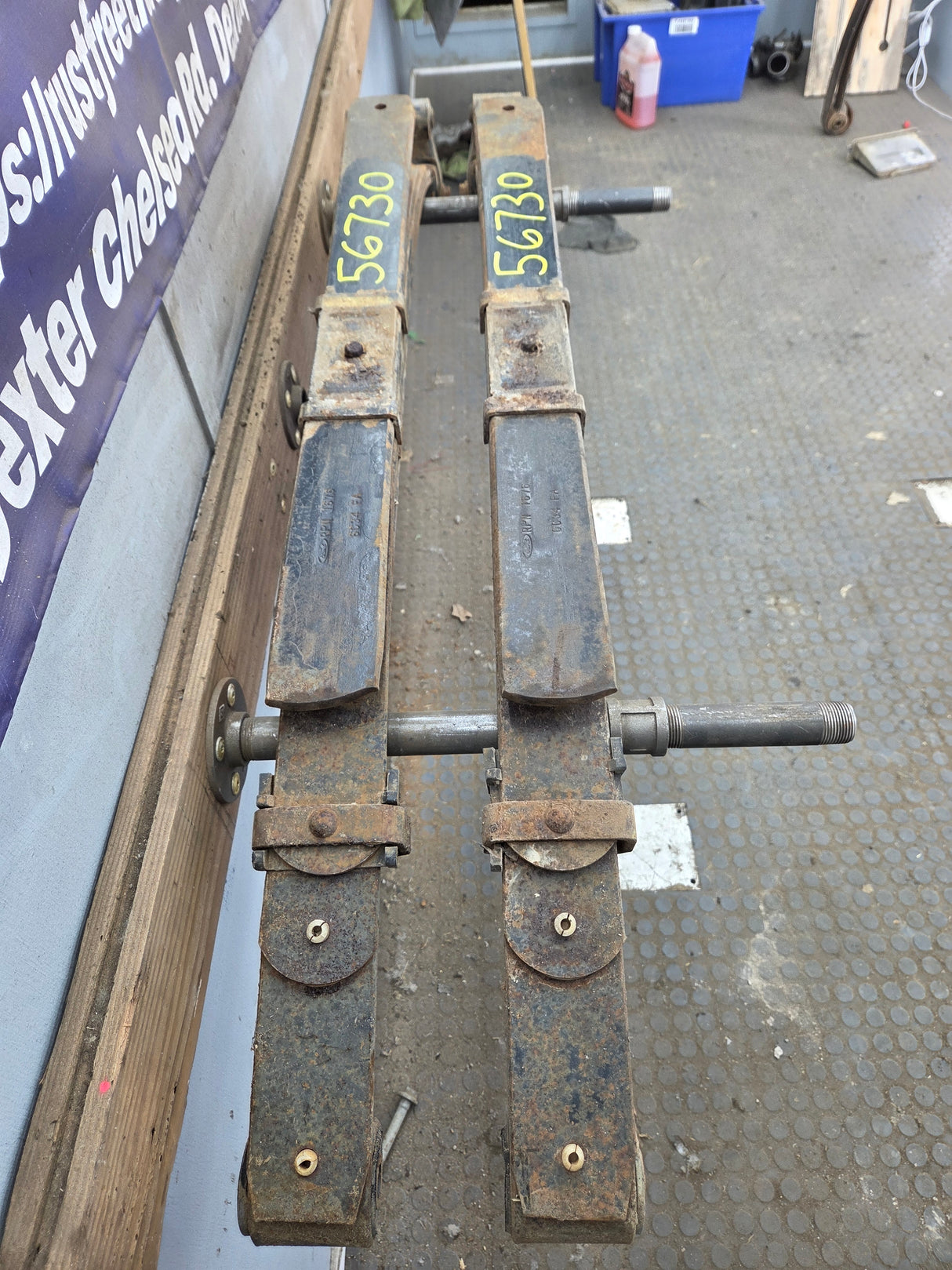 1999-2007 Ford F250 F350 Super Duty Rear Leaf Spring - Pair