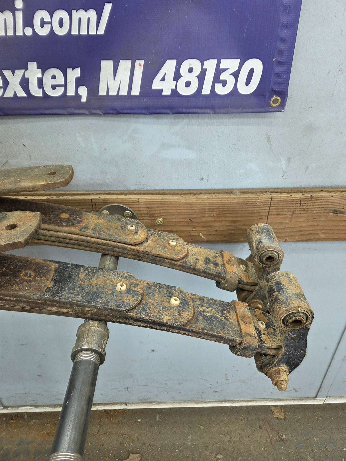 1999-2007 Ford F250 F350 Super Duty Rear Leaf Spring - Pair