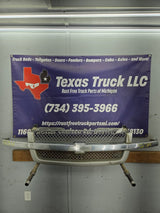 2003-2006 Chevrolet Silverado 1500 2500 'Cateye' NON HD Grill OEM - Chrome
