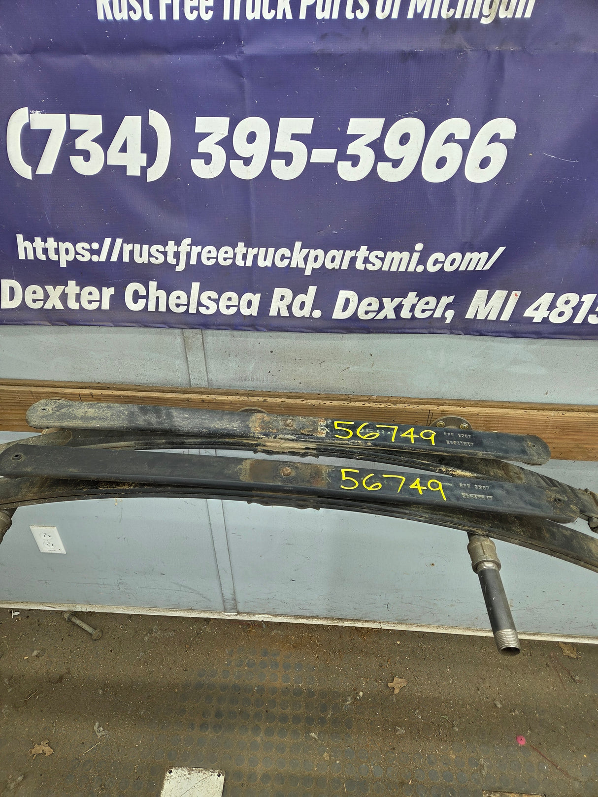 2007-2013 Chevrolet Silverado / GMC Sierra 1500 Rear Leaf Spring - Pair 25841517 RPN 3267
