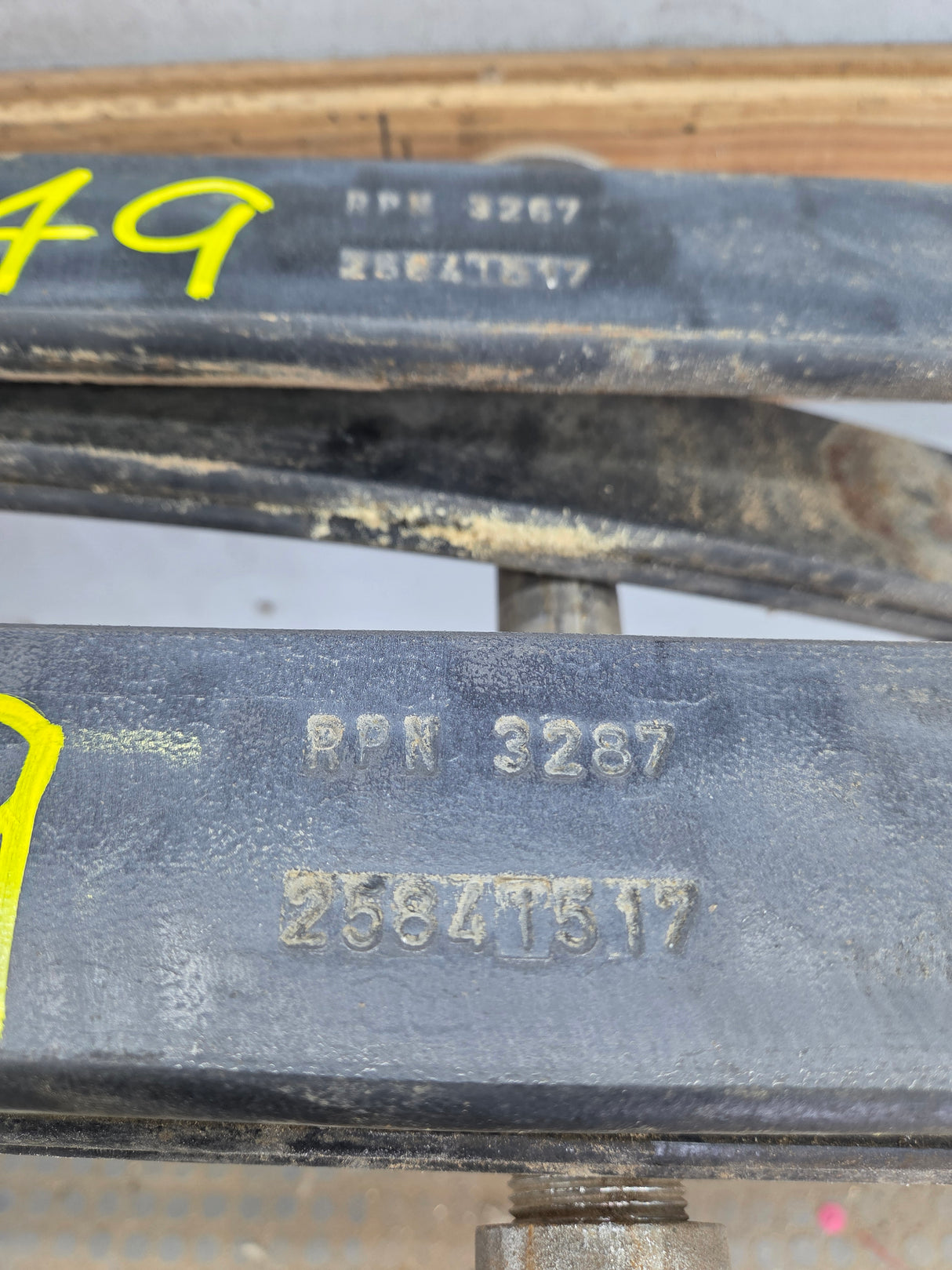 2007-2013 Chevrolet Silverado / GMC Sierra 1500 Rear Leaf Spring - Pair 25841517 RPN 3267