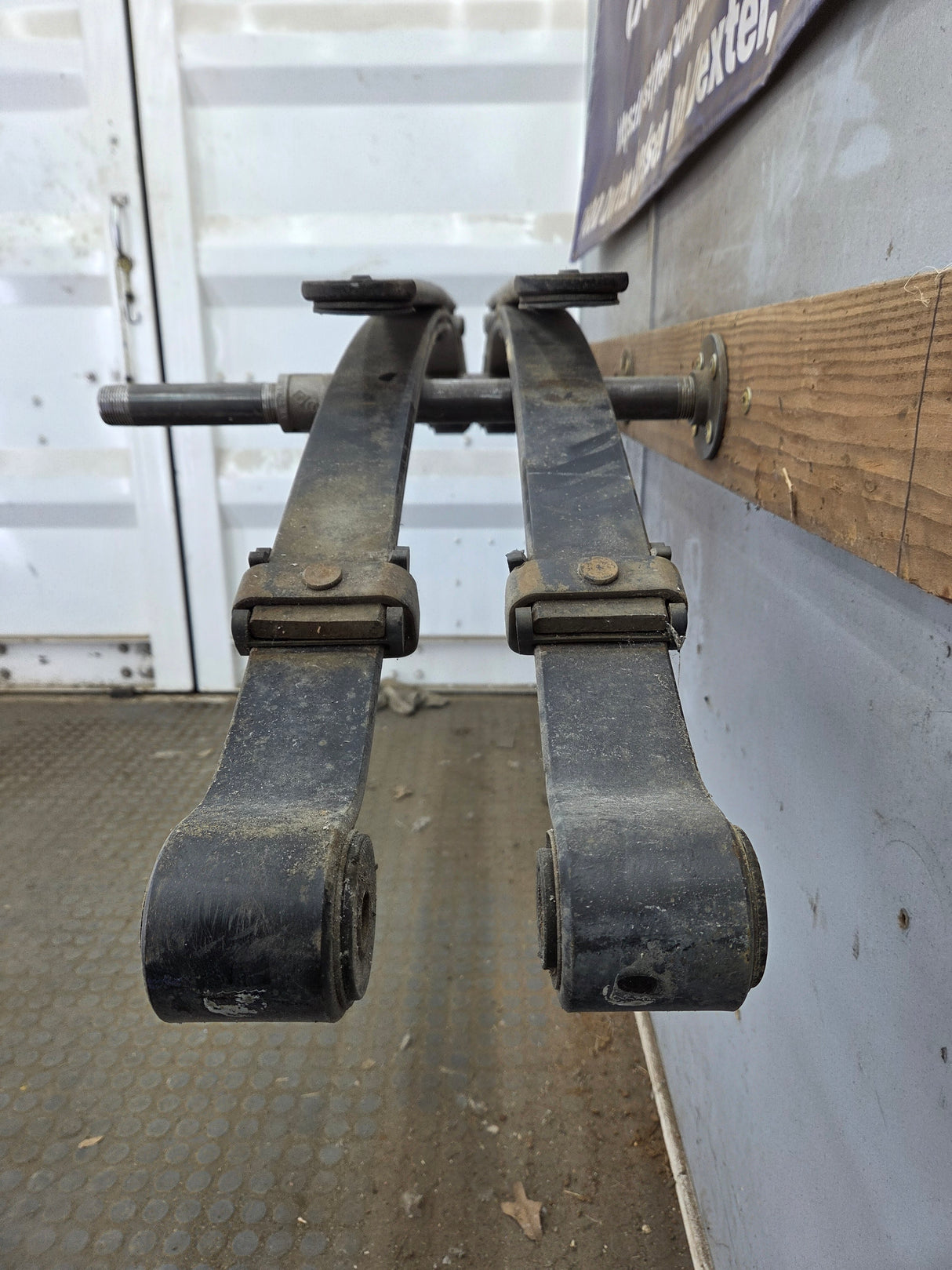 2007-2013 Chevrolet Silverado / GMC Sierra 1500 Rear Leaf Spring - Pair 25841517 RPN 3267