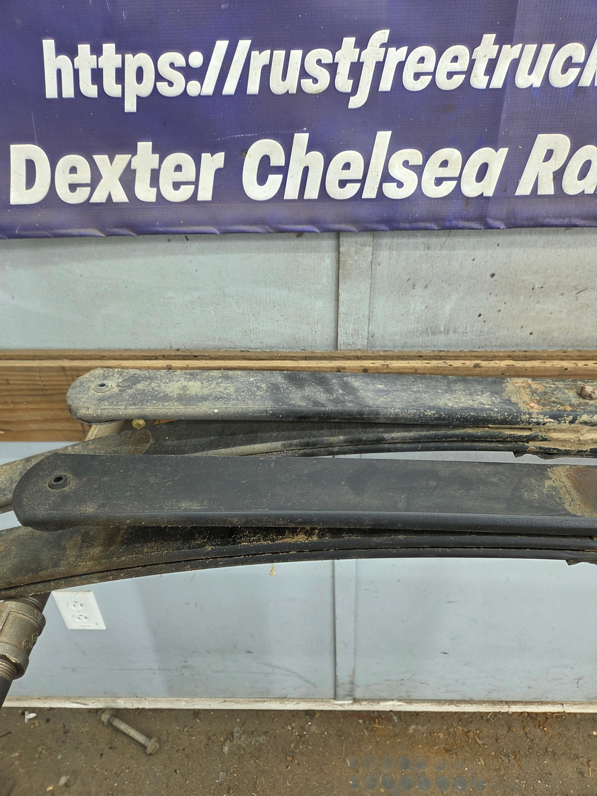 2007-2013 Chevrolet Silverado / GMC Sierra 1500 Rear Leaf Spring - Pair 25841517 RPN 3267