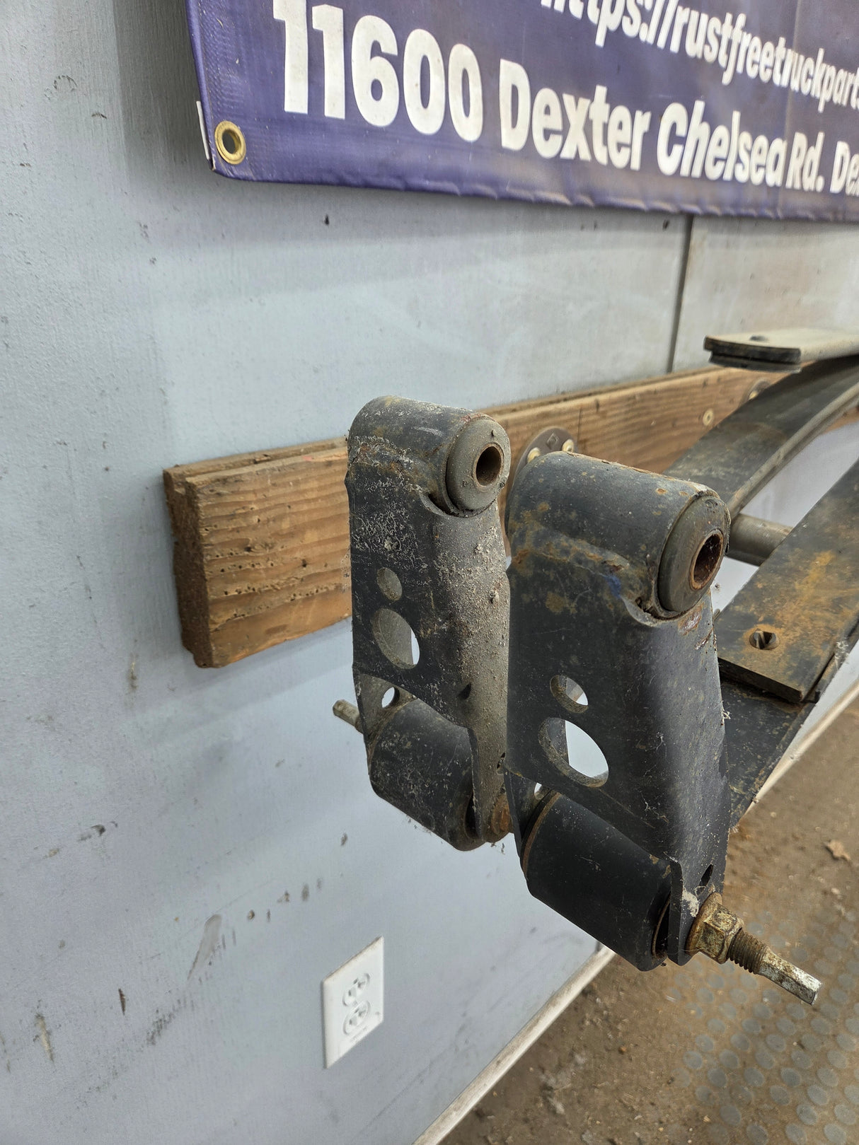 2007-2013 Chevrolet Silverado / GMC Sierra 1500 Rear Leaf Spring - Pair 25841517 RPN 3267