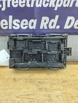 2010-2013 Chevrolet Silverado / GMC Sierra 1500 2500 3500 Engine Bay Fuse Box
