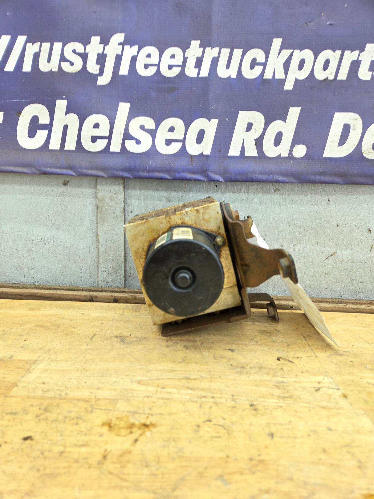 2012-2014 Chevrolet Silverado GMC 2500 3500 ABS Pump Module 4 Wheel ABS 22761034