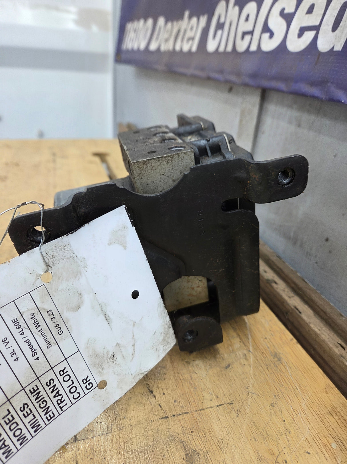 2009-2013 Chevrolet Silverado GMC ABS Pump Module Control Assembly 1500