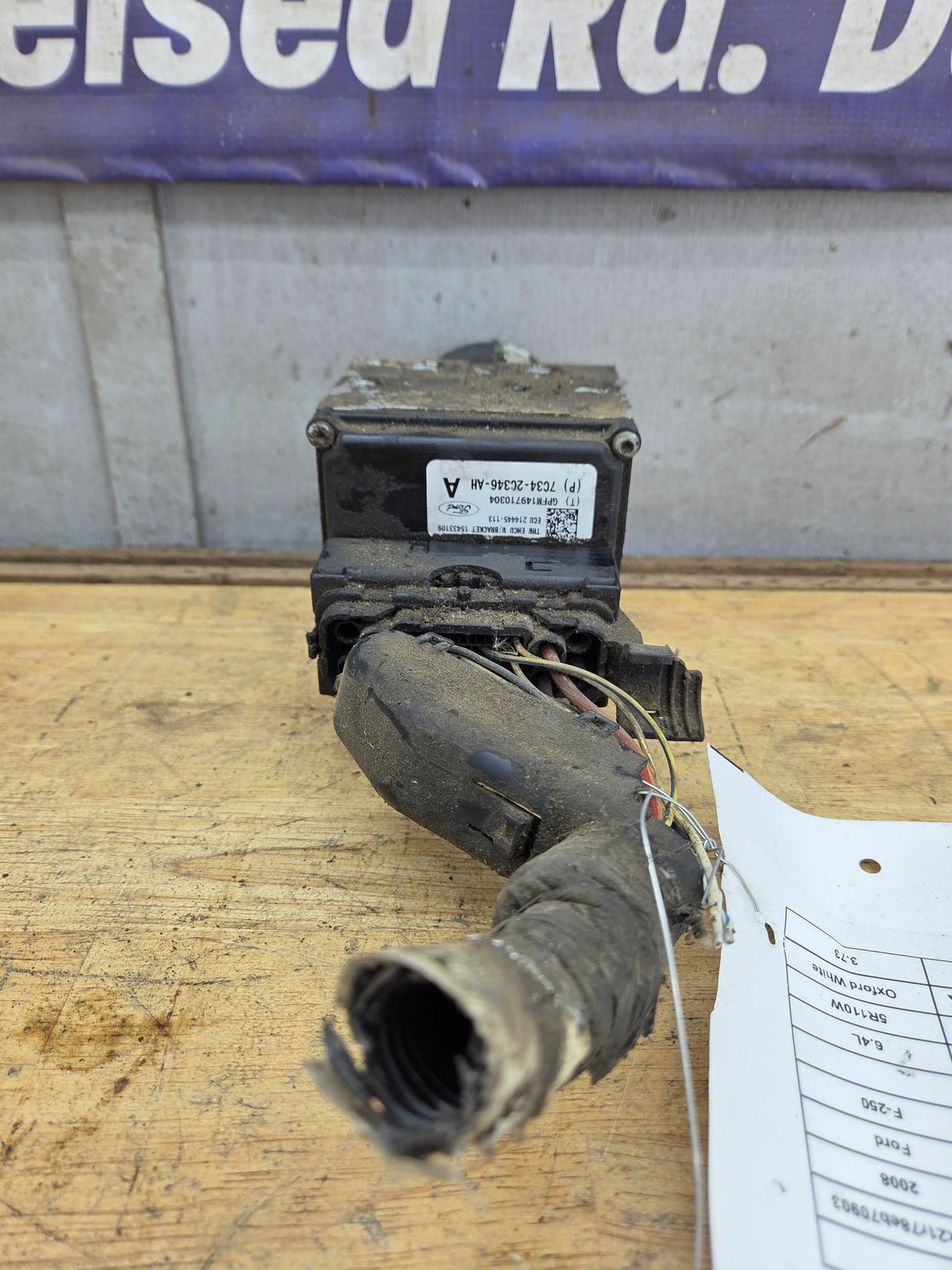 2008-2010 Ford Super Duty F250 F350 ABS Pump Module Control Assembly 7C34-2C346-AJ