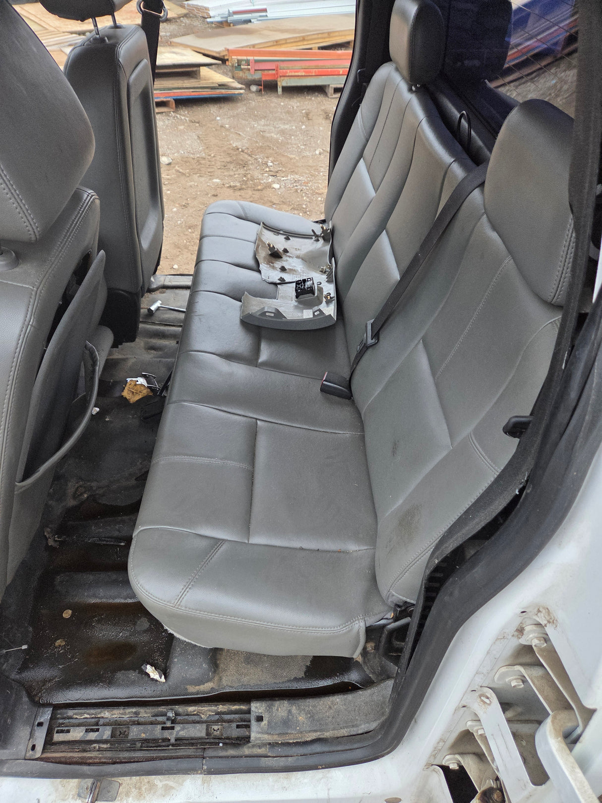 2007-2013 Chevrolet Silverado / GMC Sierra 1500 2500 3500 HD Extended Cab