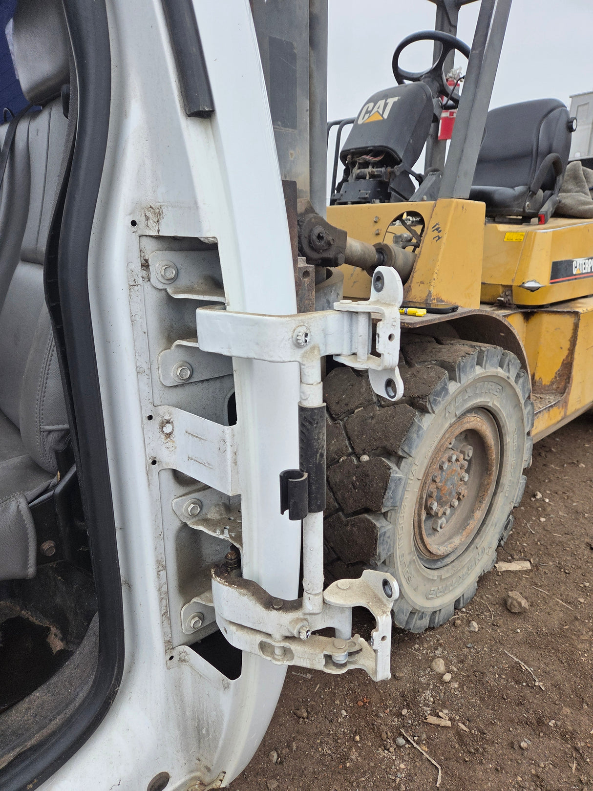 2007-2013 Chevrolet Silverado / GMC Sierra 1500 2500 3500 HD Extended Cab