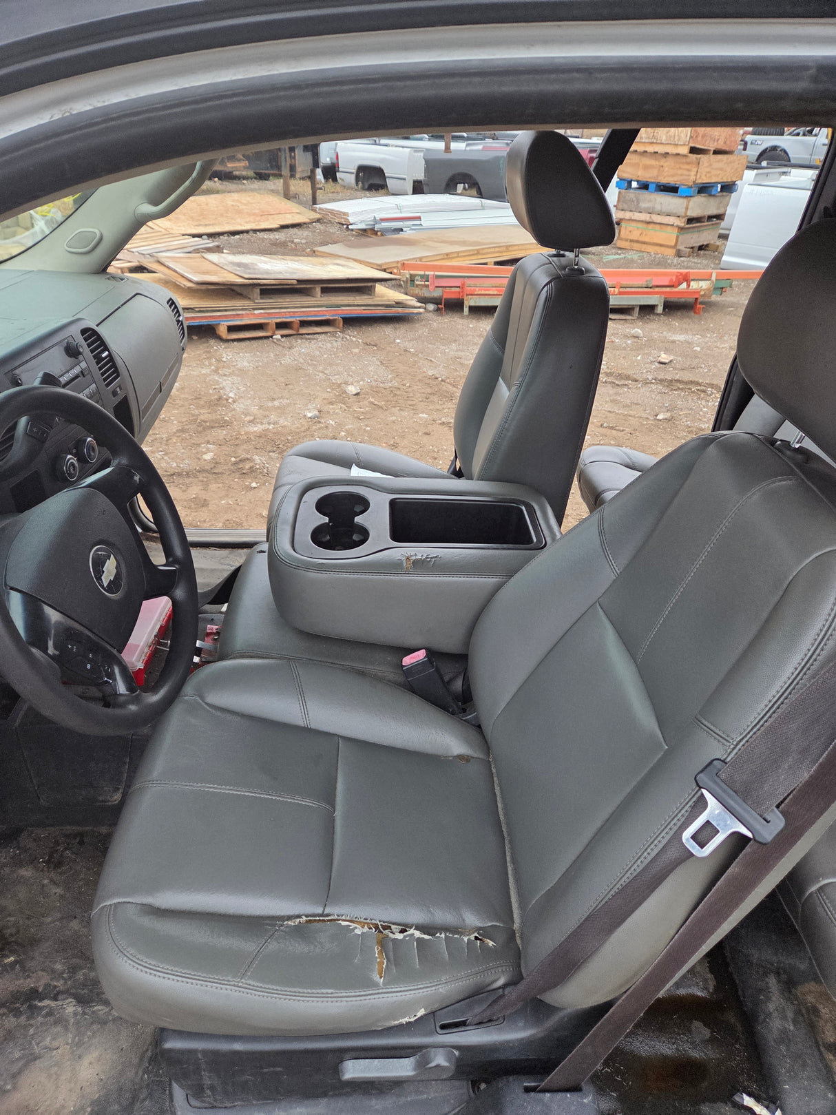 2007-2013 Chevrolet Silverado / GMC Sierra 1500 2500 3500 HD Extended Cab