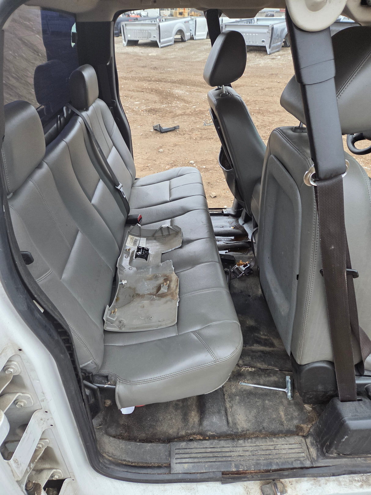 2007-2013 Chevrolet Silverado / GMC Sierra 1500 2500 3500 HD Extended Cab