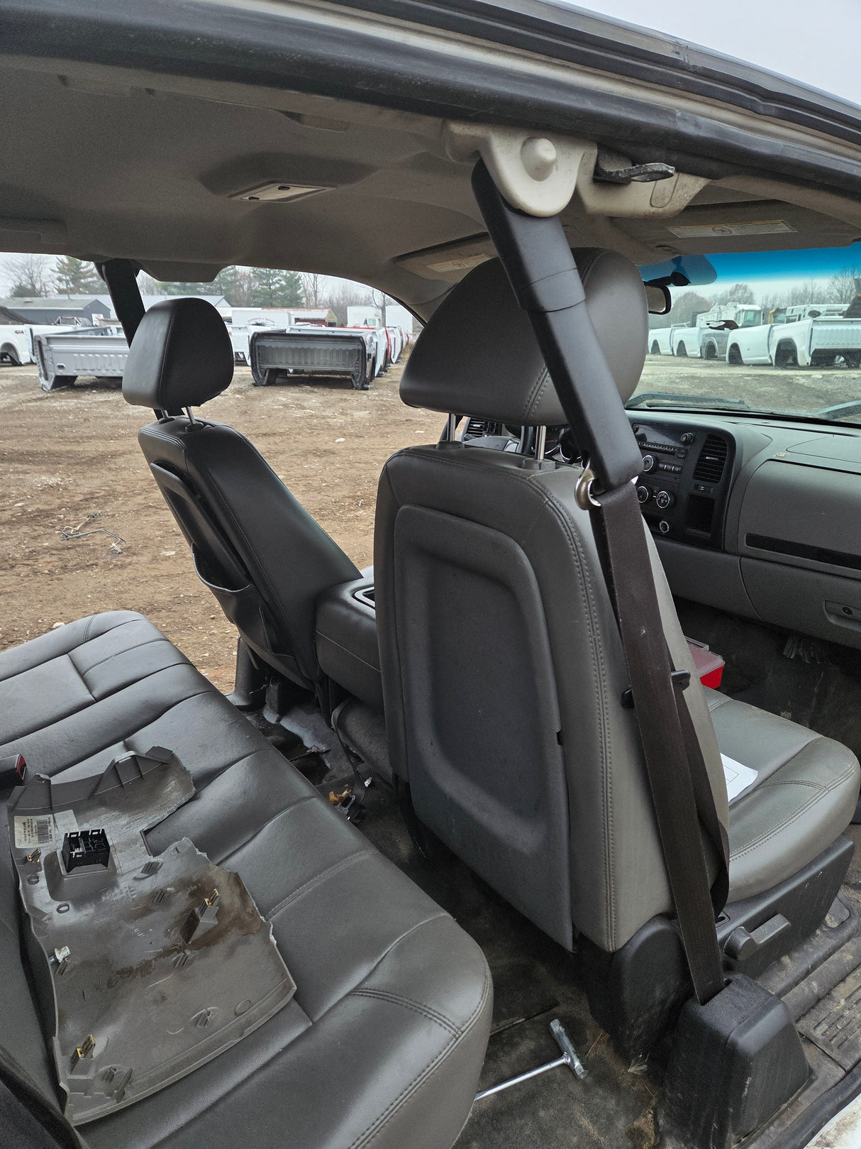 2007-2013 Chevrolet Silverado / GMC Sierra 1500 2500 3500 HD Extended Cab