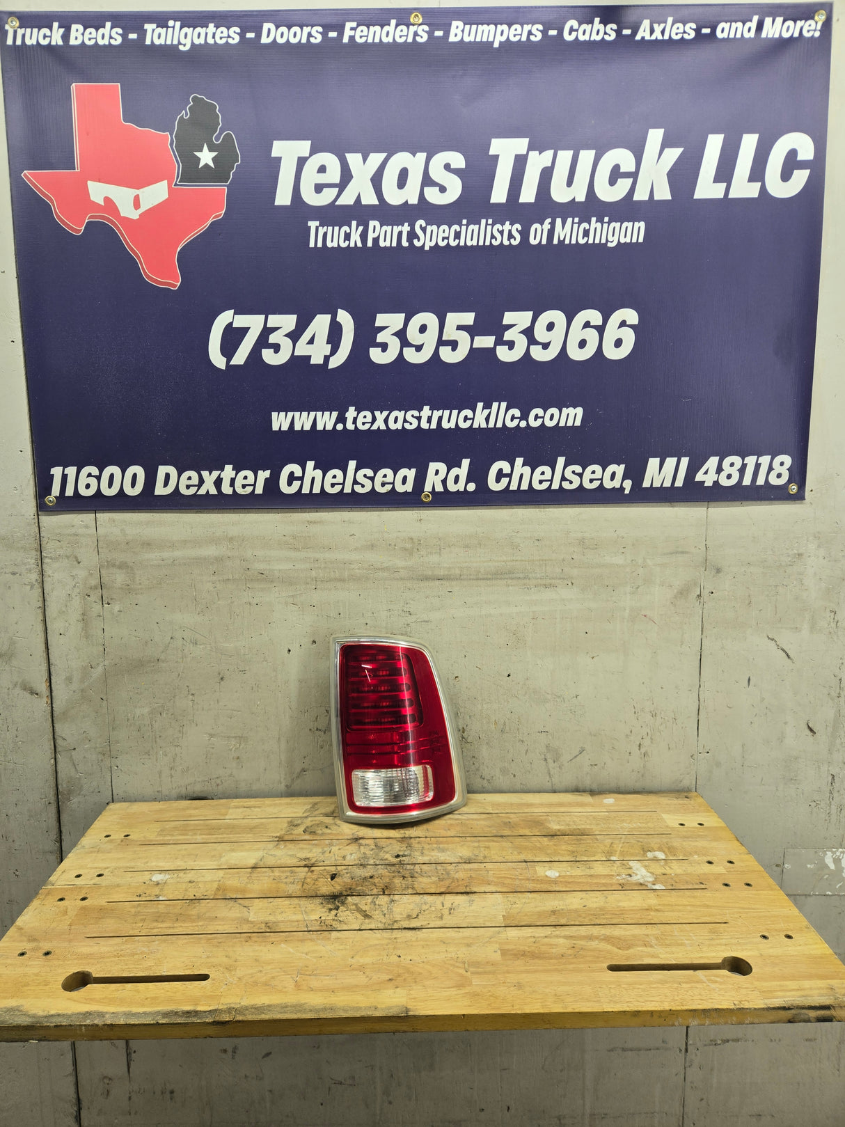 2013-2018 Dodge Ram 4th Gen 1500 2500 3500 RH Passenger Side Tail Light