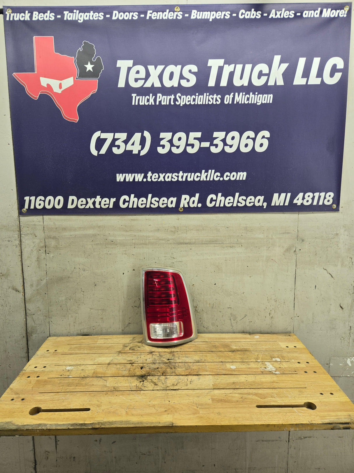 2013-2018 Dodge Ram 4th Gen 1500 2500 3500 RH Passenger Side Tail Light