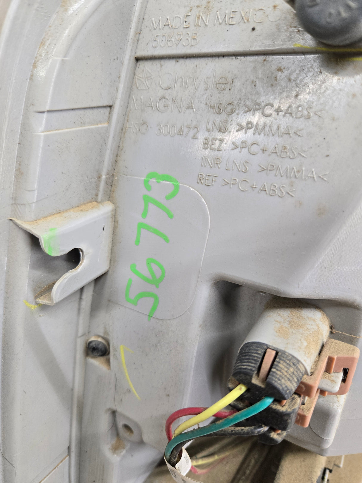 2013-2018 Dodge Ram 4th Gen 1500 2500 3500 RH Passenger Side Tail Light