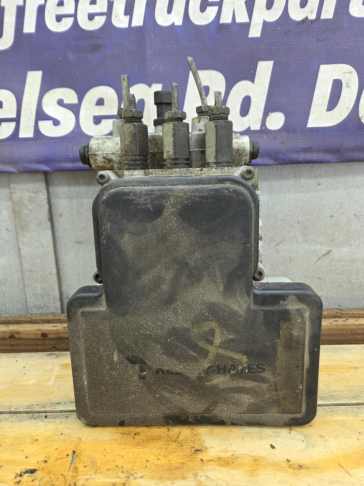 1996-1999 Chevrolet Silverado GMC Sierra ABS Pump Module Control Assembly