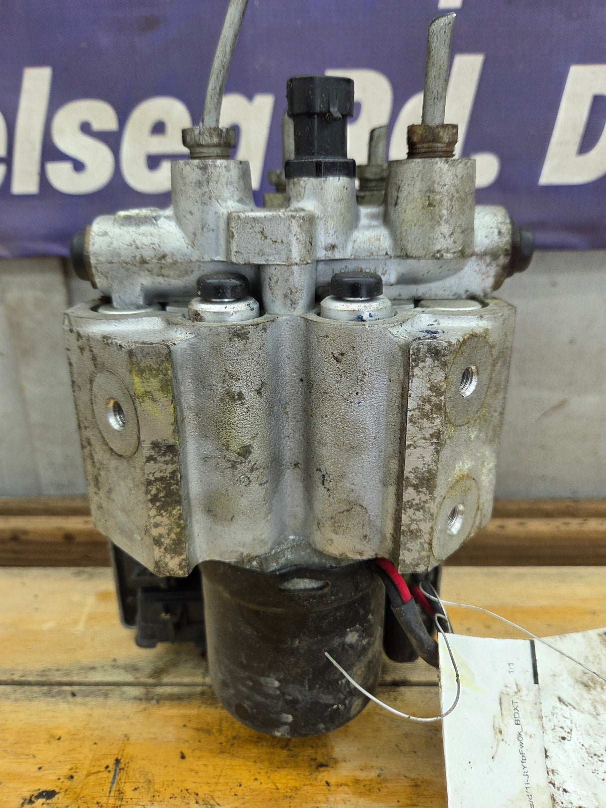 1996-1999 Chevrolet Silverado GMC Sierra ABS Pump Module Control Assembly