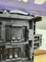 2007-2009 Chevrolet Silverado / GMC Sierra 1500 2500 3500 Engine Bay Fuse Box