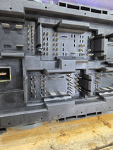 2007-2009 Chevrolet Silverado / GMC Sierra 1500 2500 3500 Engine Bay Fuse Box