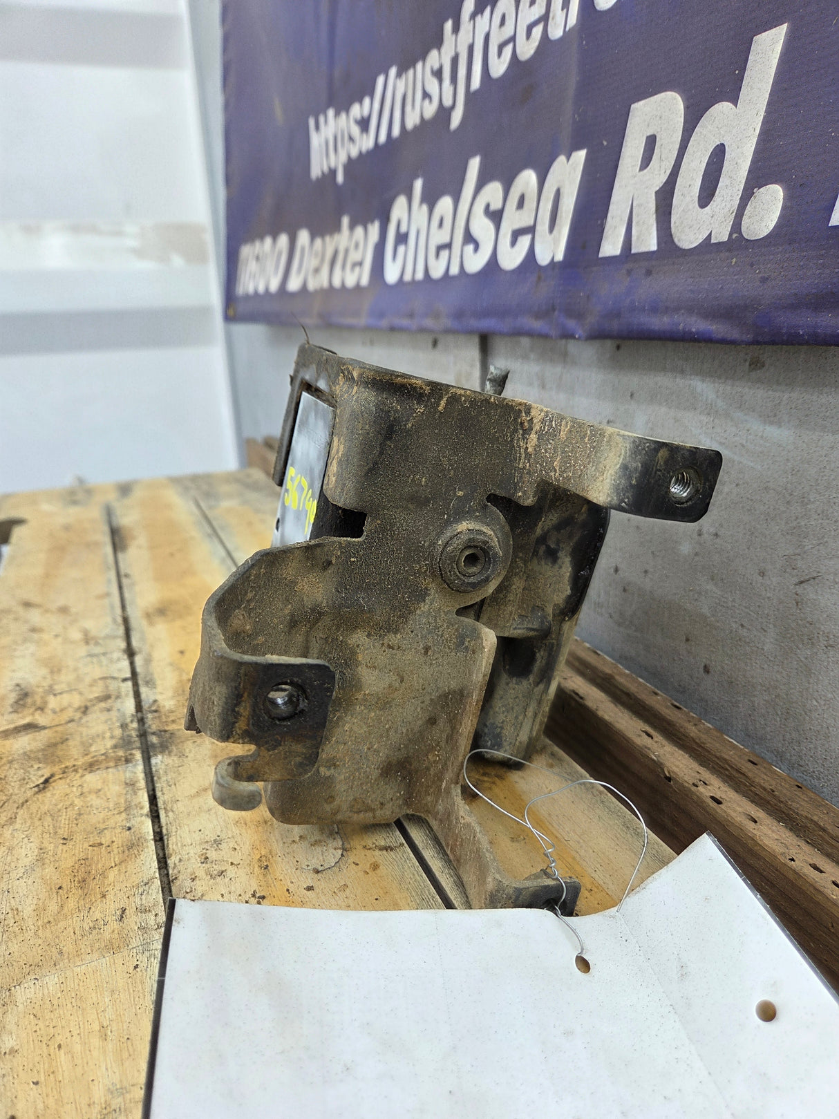 2003-2005 Chevy Silverado 2500 3500 HD ABS Pump Module Control Assembly Duramax