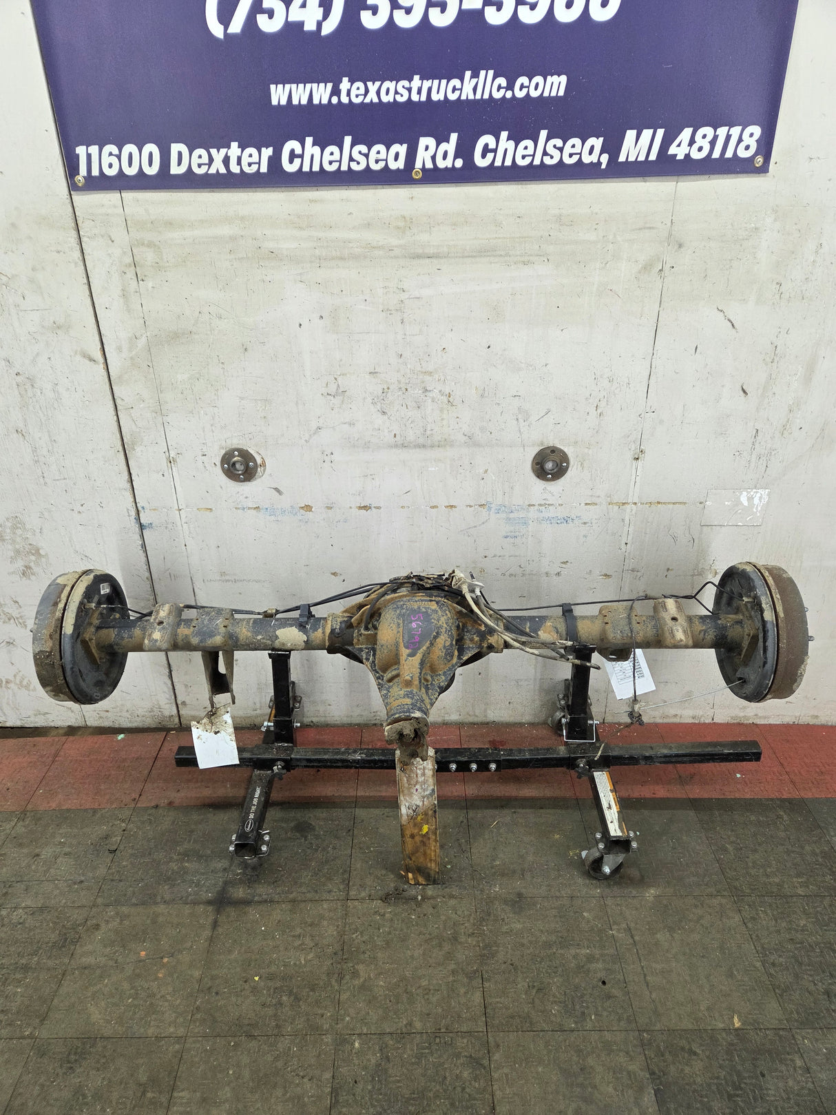 2009-2013 Chevrolet Silverado GMC Sierra 1500 Rear Axle 8.6" 3.42 Gear Ratio