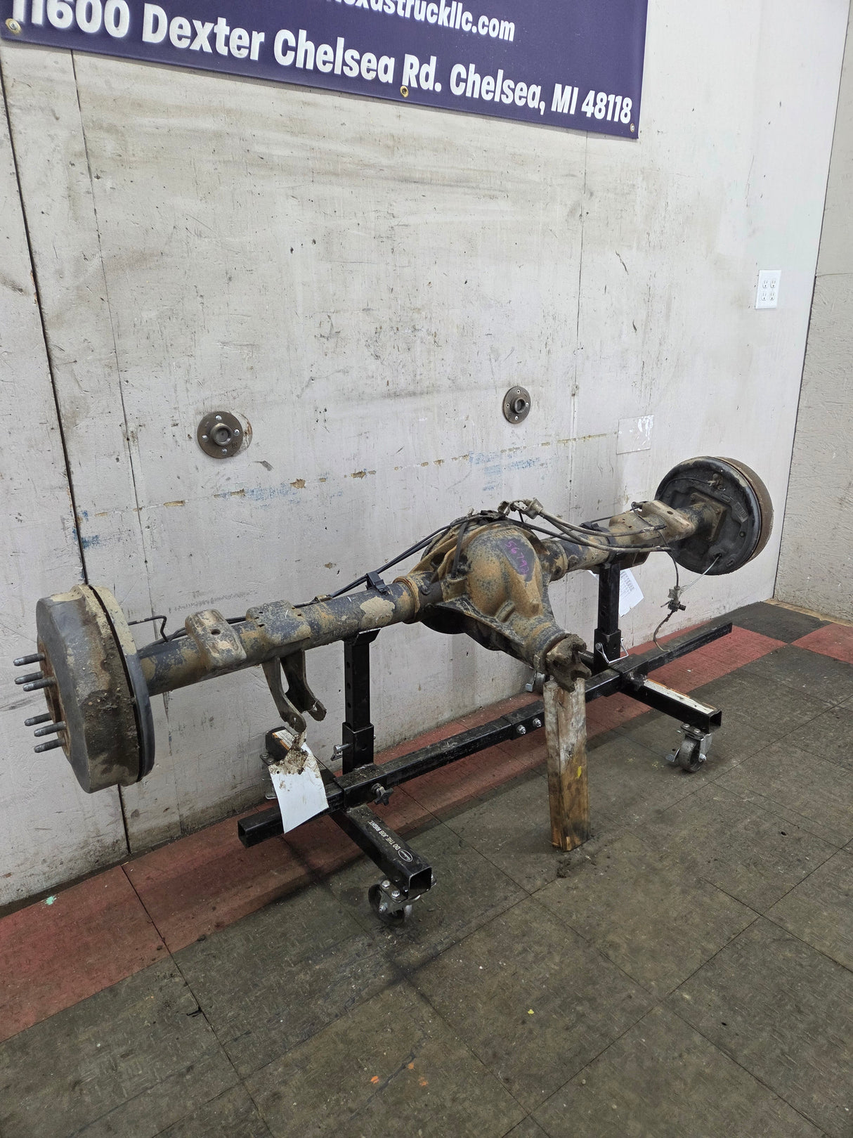 2009-2013 Chevrolet Silverado GMC Sierra 1500 Rear Axle 8.6" 3.42 Gear Ratio