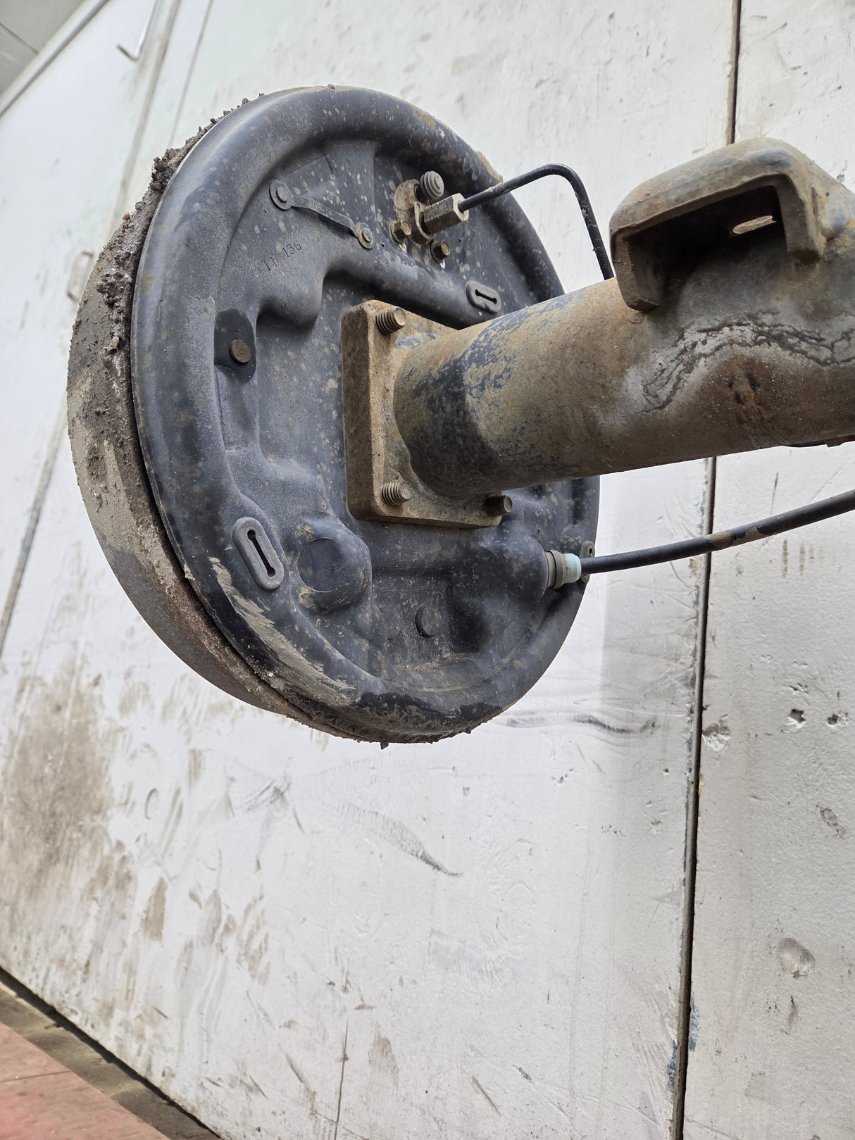 2009-2013 Chevrolet Silverado GMC Sierra 1500 Rear Axle 8.6" 3.42 Gear Ratio