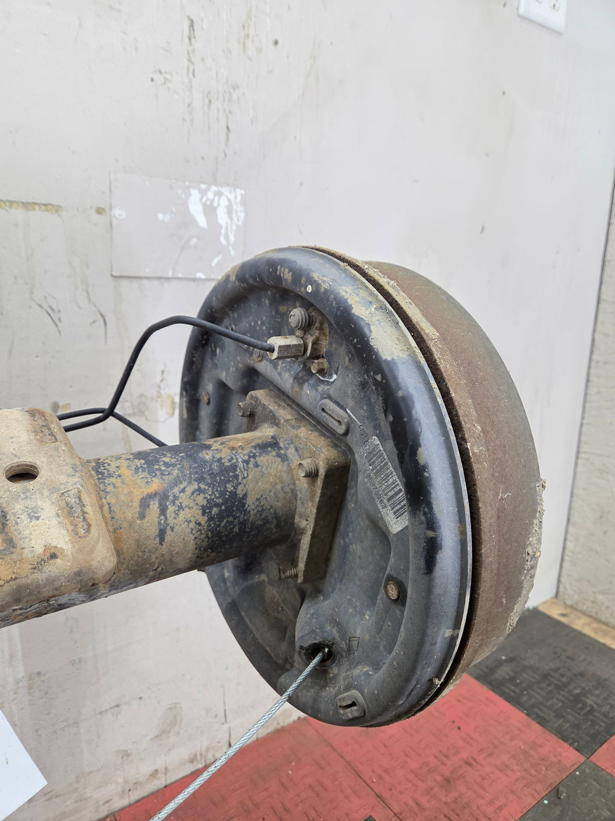 2009-2013 Chevrolet Silverado GMC Sierra 1500 Rear Axle 8.6" 3.42 Gear Ratio