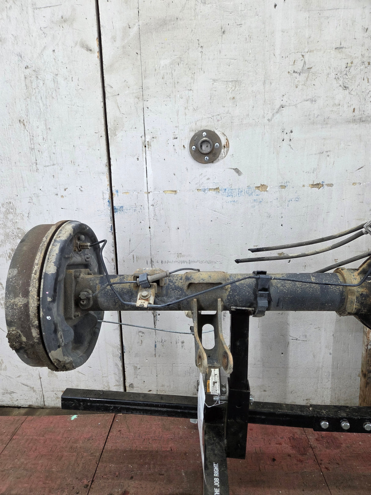 2009-2013 Chevrolet Silverado GMC Sierra 1500 Rear Axle 8.6" 3.42 Gear Ratio