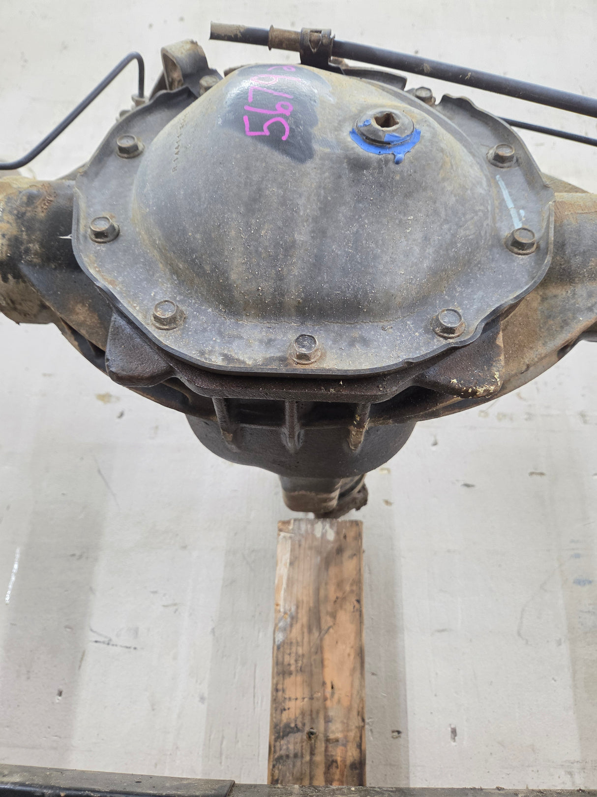 2009-2013 Chevrolet Silverado GMC Sierra 1500 Rear Axle 8.6" 3.42 Gear Ratio