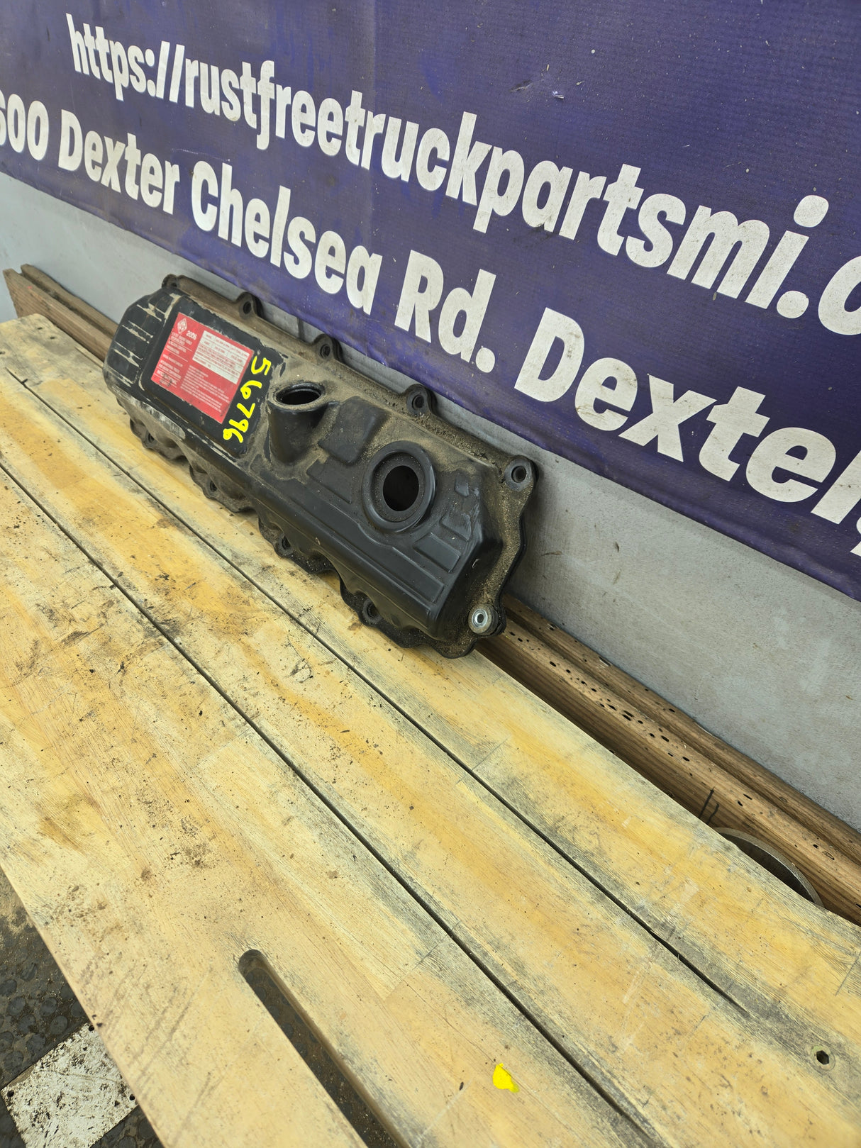 2004.5-2007 Ford 6.0L Power Stroke Passenger Side Valve Cover 1858581C1