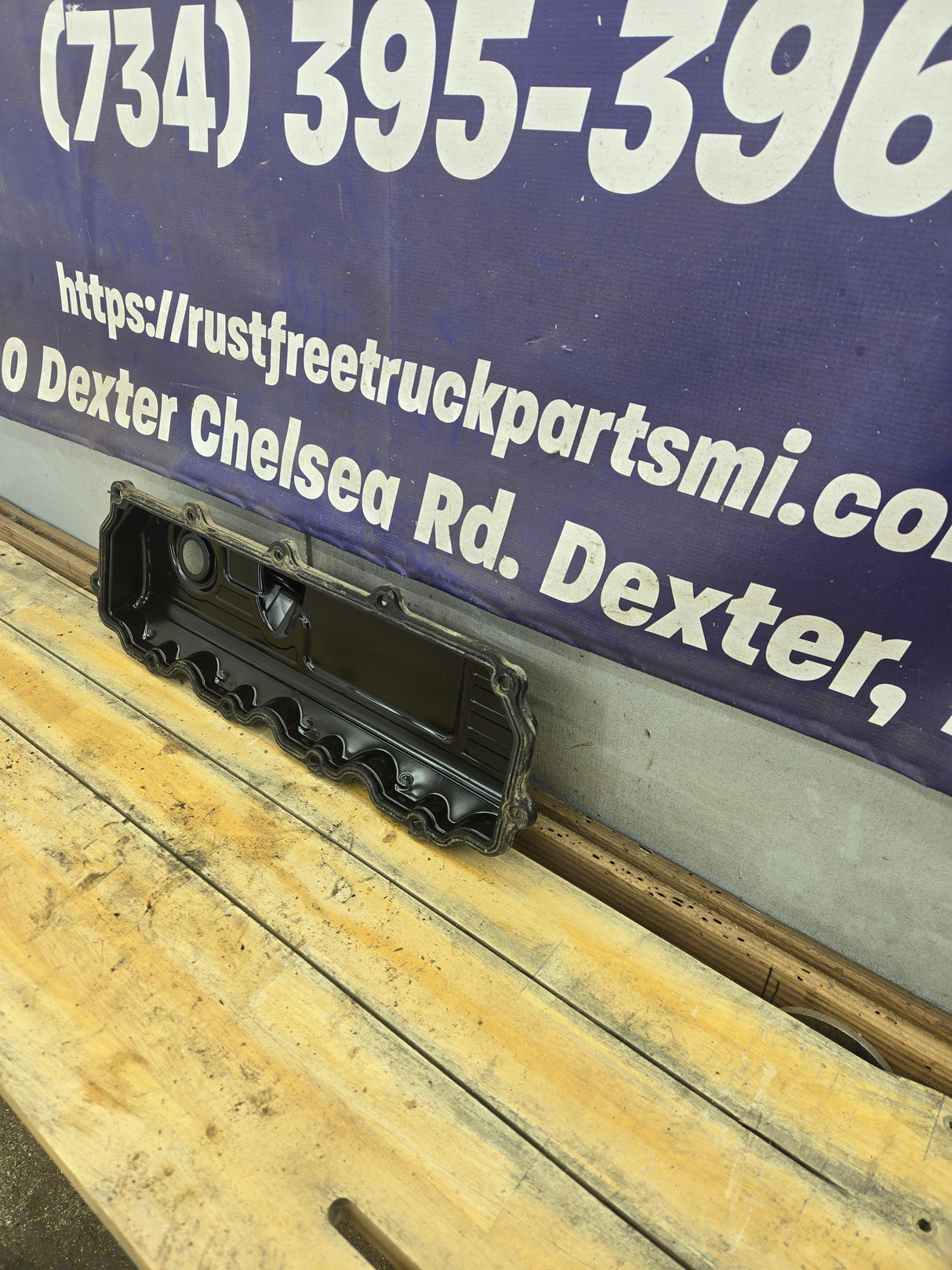 2004.5-2007 Ford 6.0L Power Stroke Passenger Side Valve Cover 1858581C1