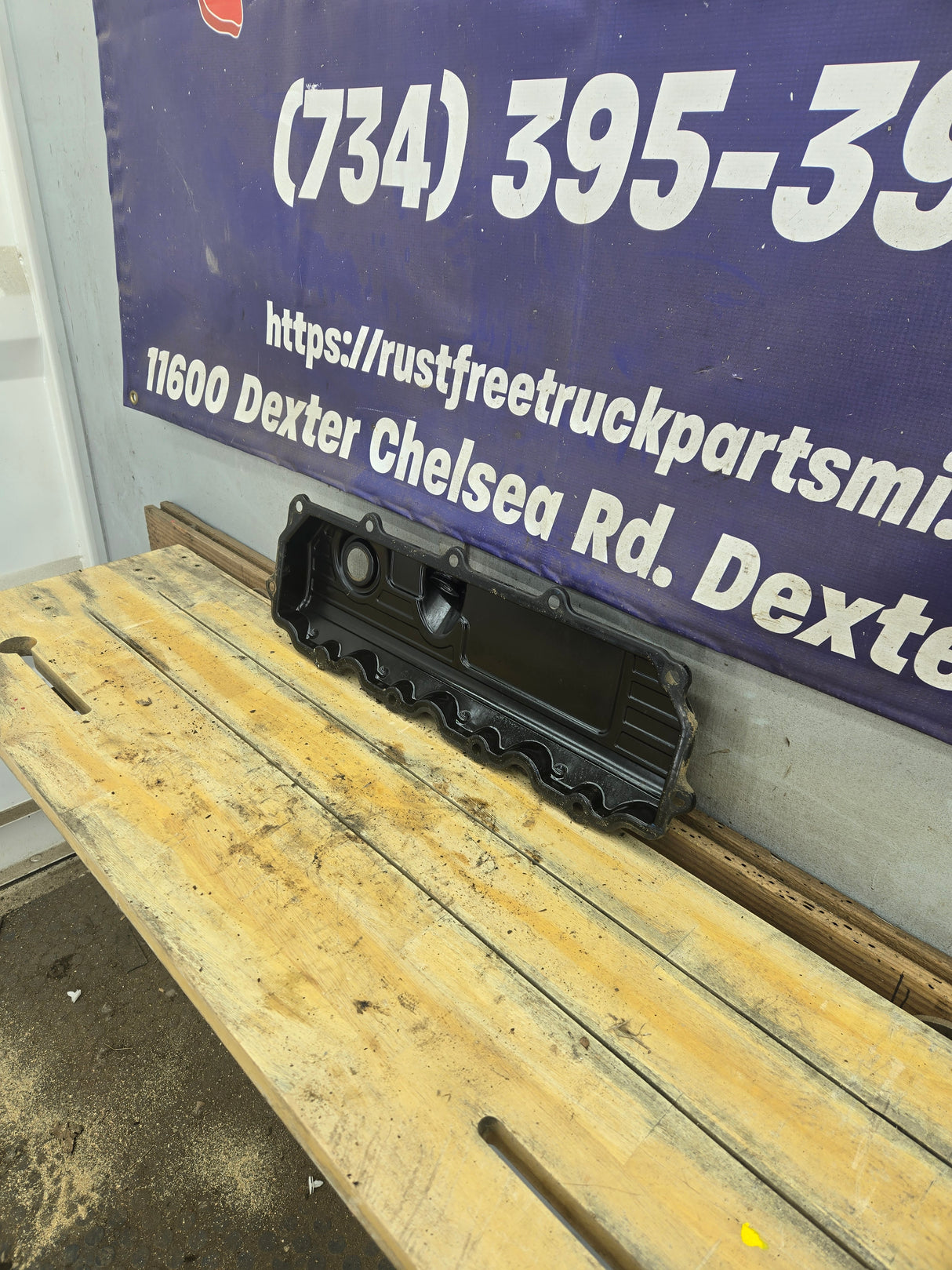 2004.5-2007 Ford 6.0L Power Stroke Passenger Side Valve Cover 1858581C1