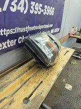 2008-2010 Ford Super Duty F250 F350 F450 F550 RH Passenger Side Composite Head Light