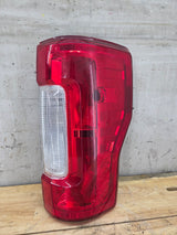 2017-2019 Ford Super Duty F250 F350 F450 F550 RH Passenger Side Tail Light Halogen HC3B-13B504-AD