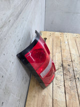 2016-2019 GMC Sierra 1500 2500 3500HD Passenger Side RH Halogen Taillight 84288725