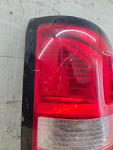 2016-2019 GMC Sierra 1500 2500 3500HD Passenger Side RH Halogen Taillight 84288725