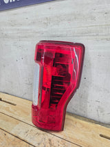 2017-2019 Ford Super Duty F250 F350 F450 F550 RH Passenger Side Tail Light Halogen HC3B-13B504-AD