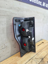 2017-2019 Ford Super Duty F250 F350 F450 F550 RH Passenger Side Tail Light Halogen HC3B-13B504-AD