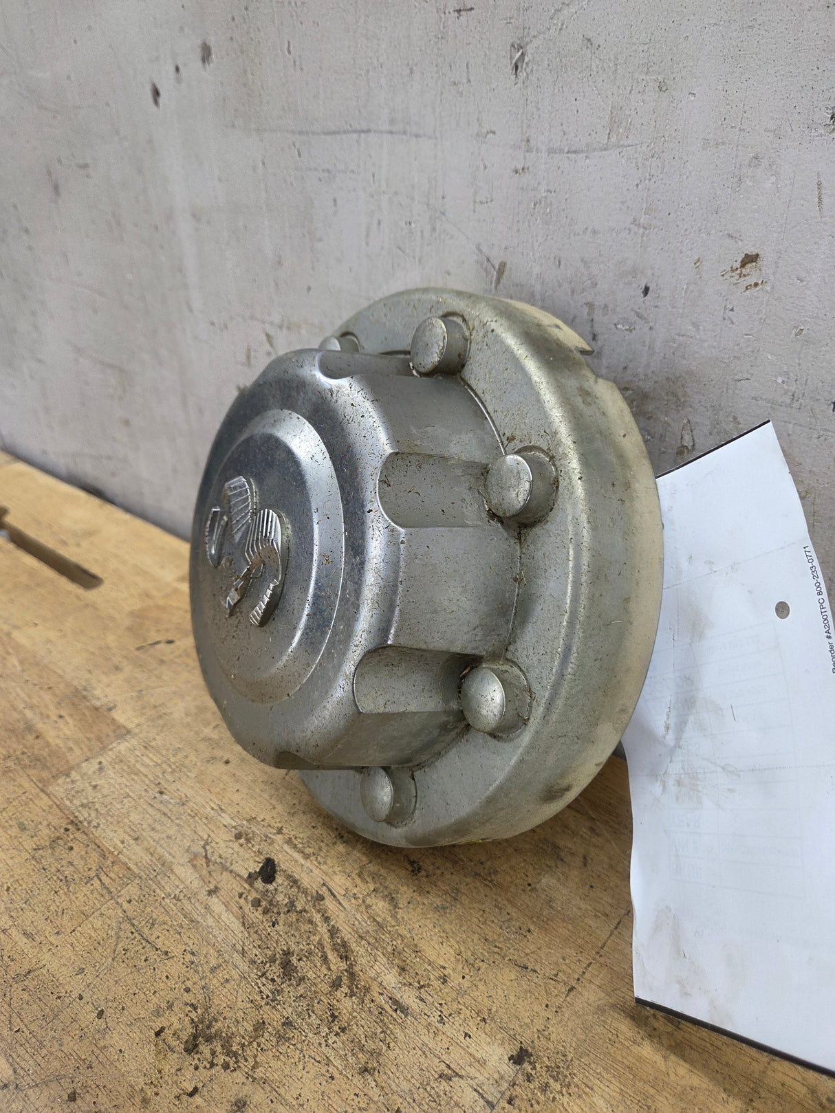 1994-2001 OEM Dodge Ram 2nd Gen 3500 Rear DUALLY Center Wheel Cap Hub 52038271AB