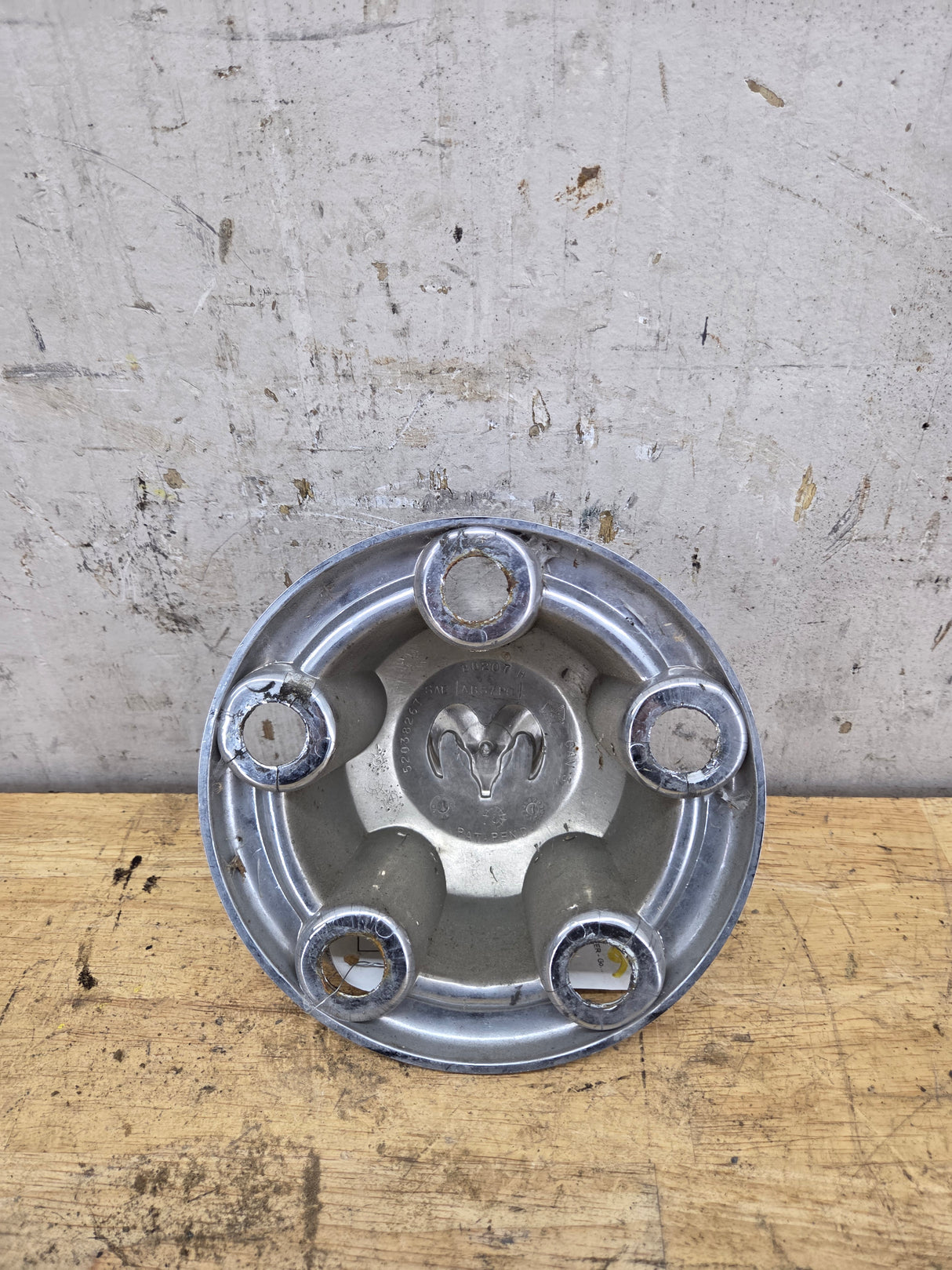 1994-2001 Dodge Ram 1500 OEM Center Wheel Cap Hub Cap 2nd Gen