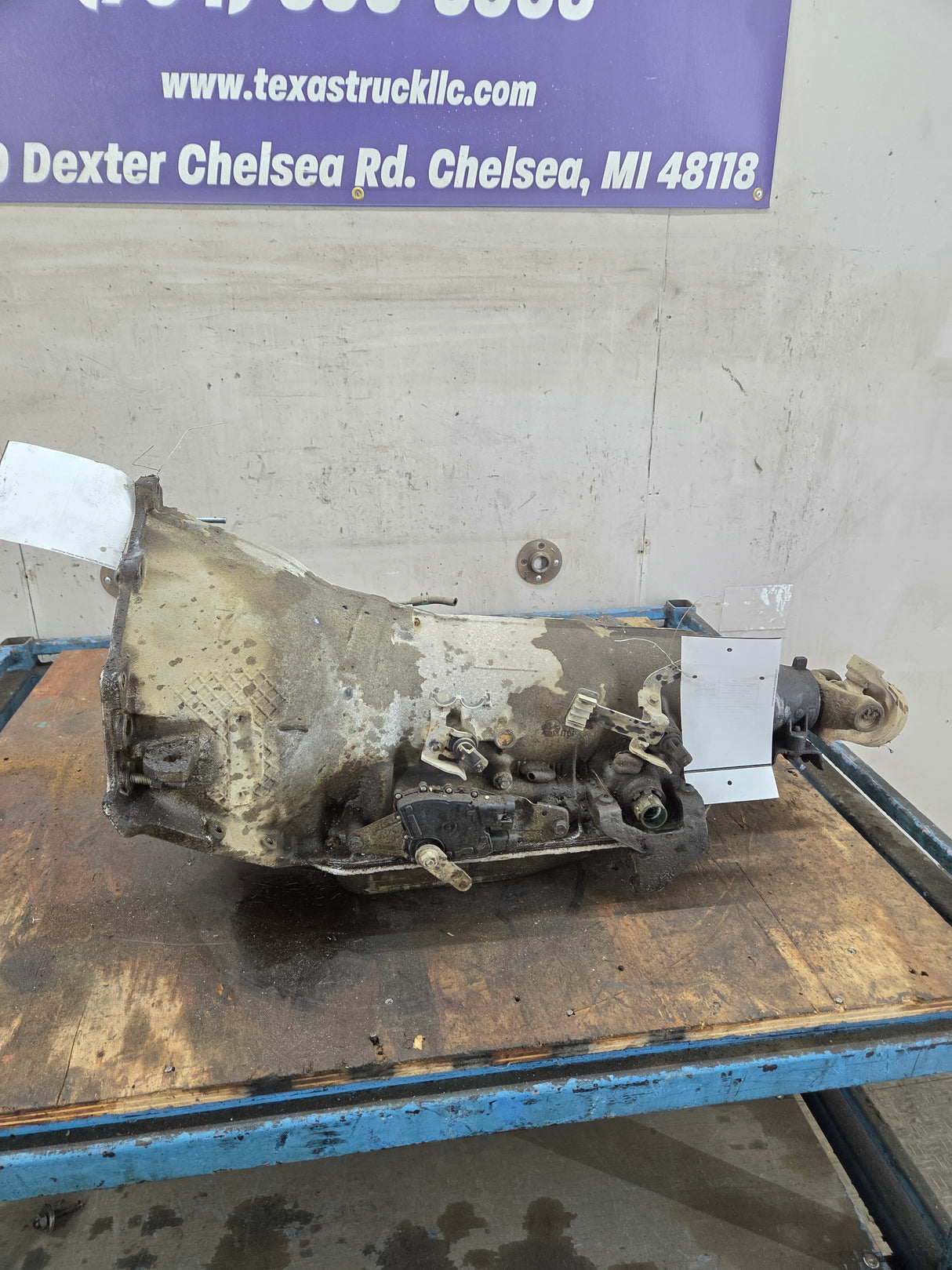 2000-2006 Chevrolet GMC 6.0L 4L80E 2wd 294K Miles AUTOMATIC TRANSMISSION 2500HD 3500HD