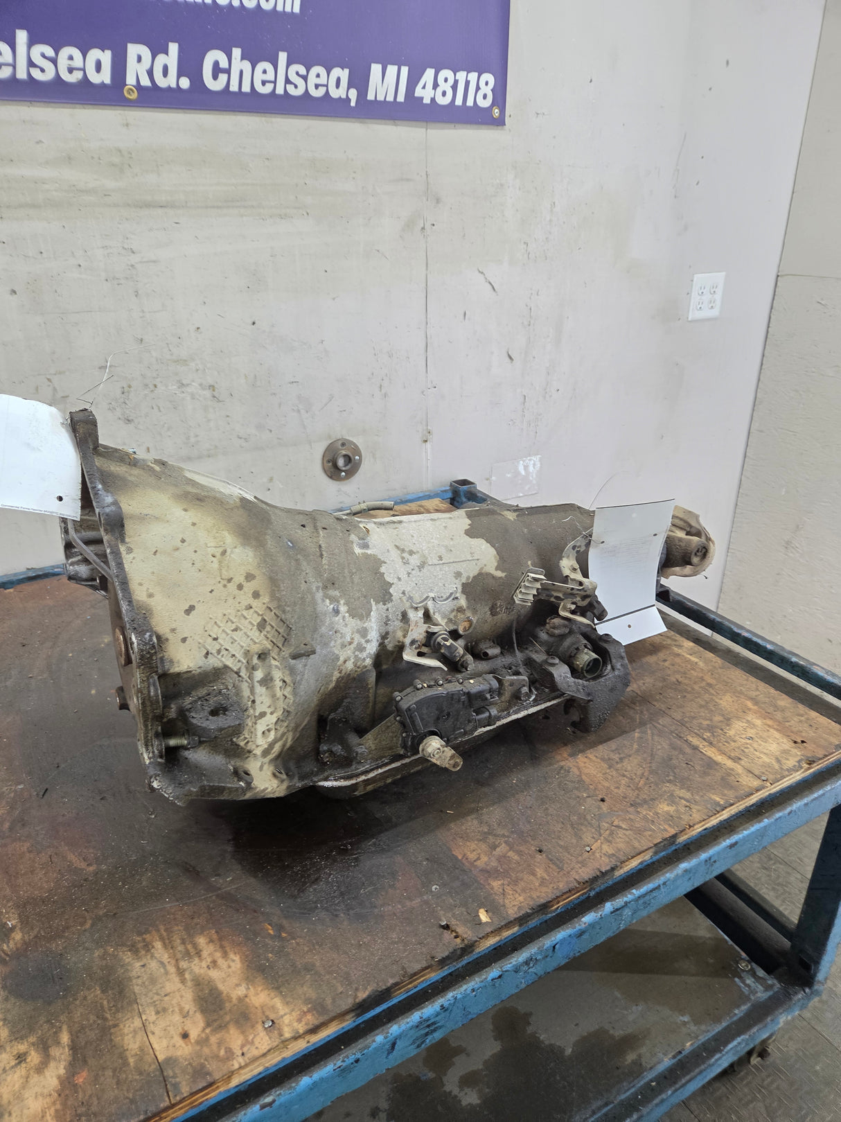 2000-2006 Chevrolet GMC 6.0L 4L80E 2wd 294K Miles AUTOMATIC TRANSMISSION 2500HD 3500HD